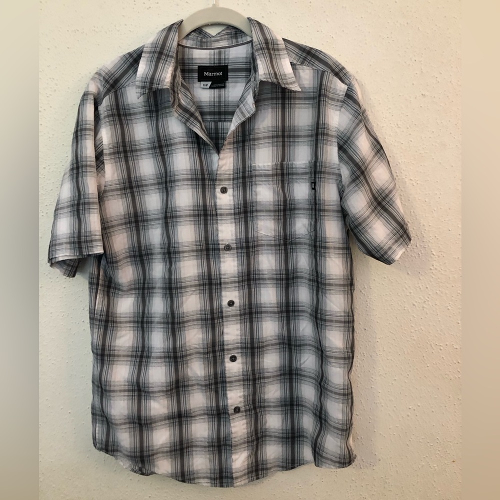 Marmot men’s size small soft button up shirt